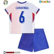 Otroške Nogometnih dresov Francija Eduardo Camavinga #6 Gostujoči EP 2024 Kratki rokavi (+ hlače)